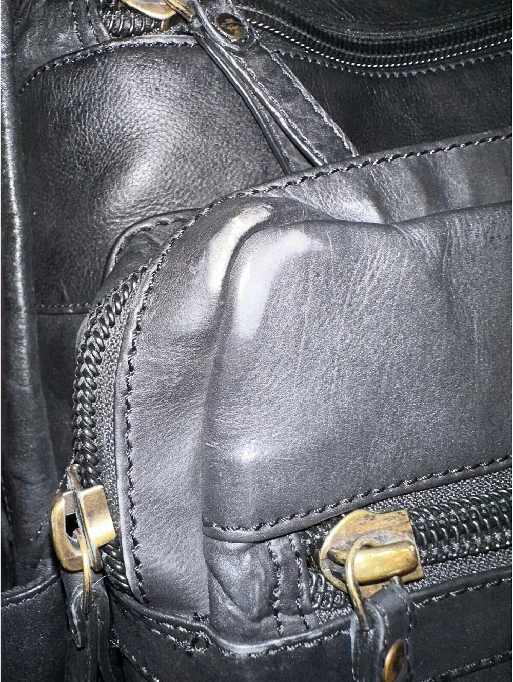 Chaps Black Leather Backpack Men's Inner & Outer Pockets